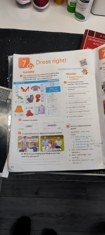 Tom and Ann are buying clothes from an online shop. What do they have in their bags? Look at the items marked with A and T and complete the lists.