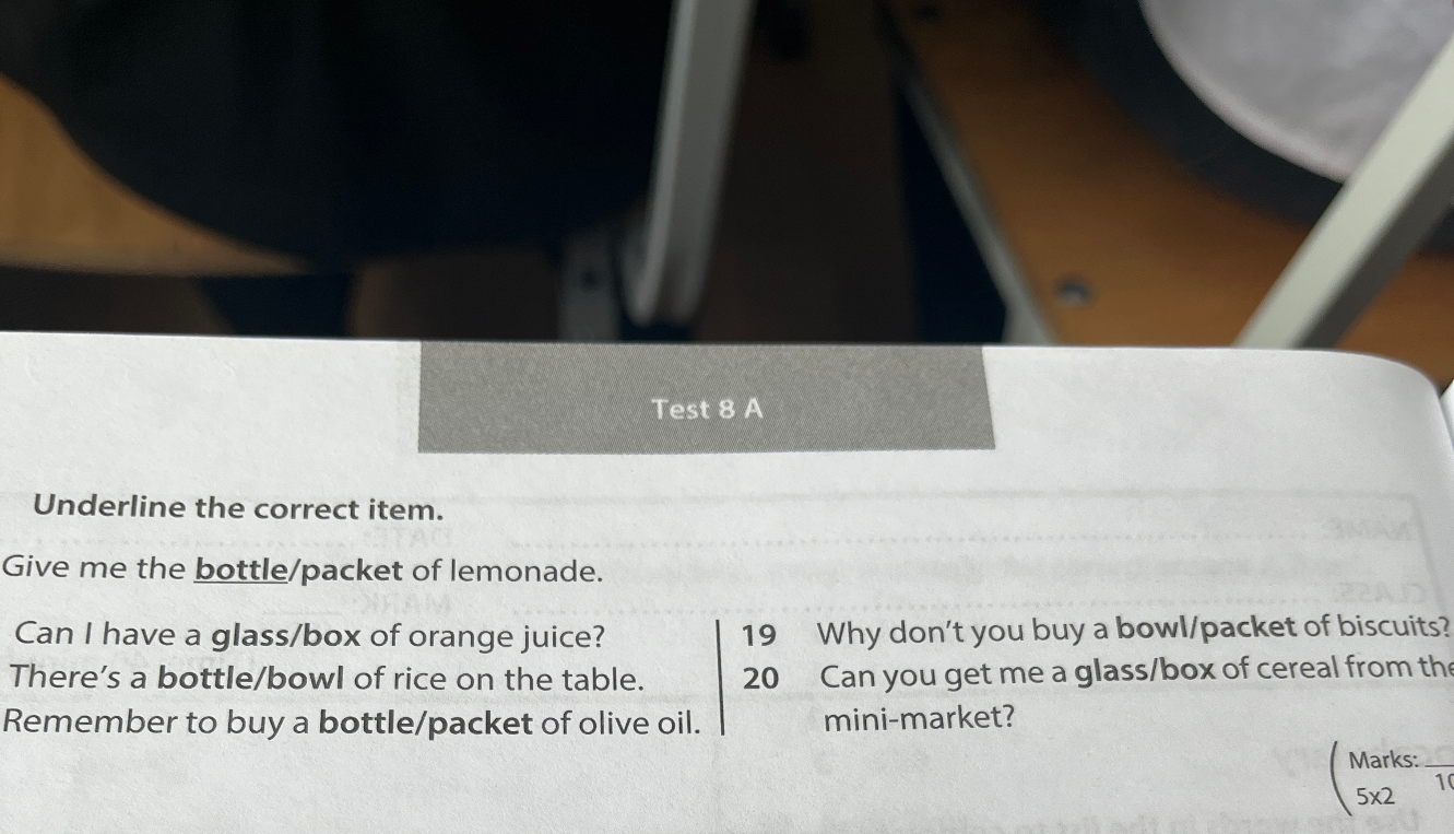 Underline the correct item.