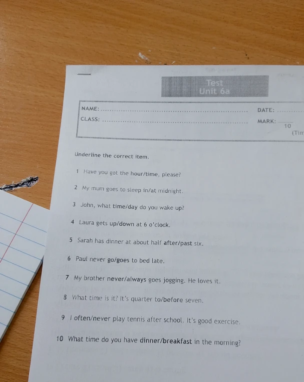 Underline the correct item.