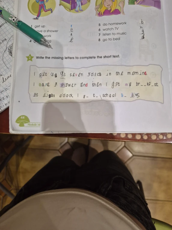 Write the missing letters to complete the short text.