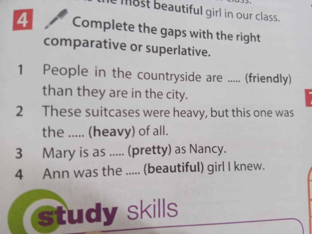 Complete the gaps with the right comparative or superlative.