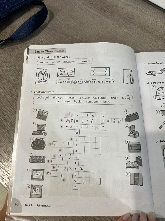 Look and write. Find and circle the words.