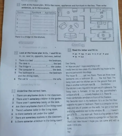 Look at the house plan. Write the rooms, appliances and furniture in the box. Then write sentences, as in the example.