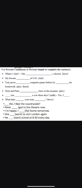 Use Present Continuous or Present Simple to complete the sentences.